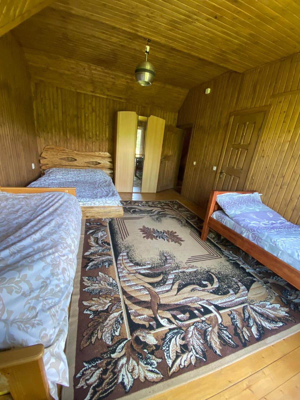 Eco Resort Nad Karpatamy Hrobyshche Oda fotoğraf
