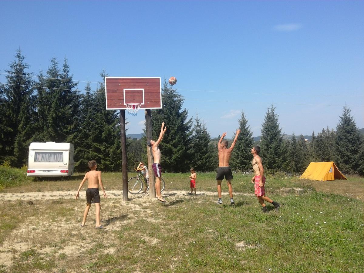 Eco Resort Nad Karpatamy Hrobyshche Dış mekan fotoğraf
